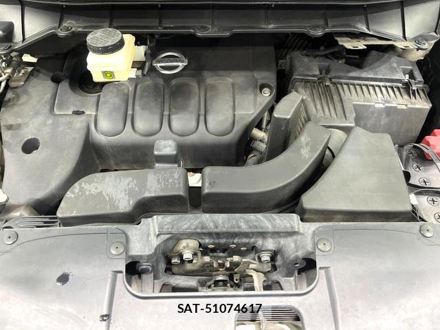 Nissan ELGRAND 2014-02 8873291-18