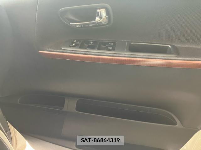 Nissan ELGRAND 2007-09 8873343-17