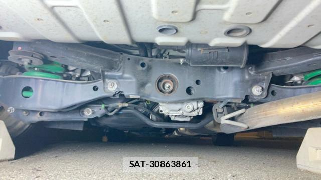 Nissan ELGRAND 2013-09 8873416-15