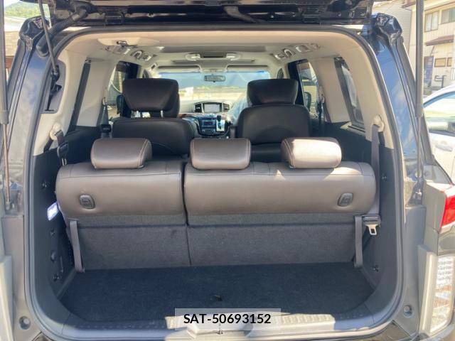 Nissan ELGRAND 2010-08 8873466-10