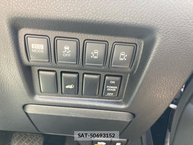 Nissan ELGRAND 2010-08 8873466-15
