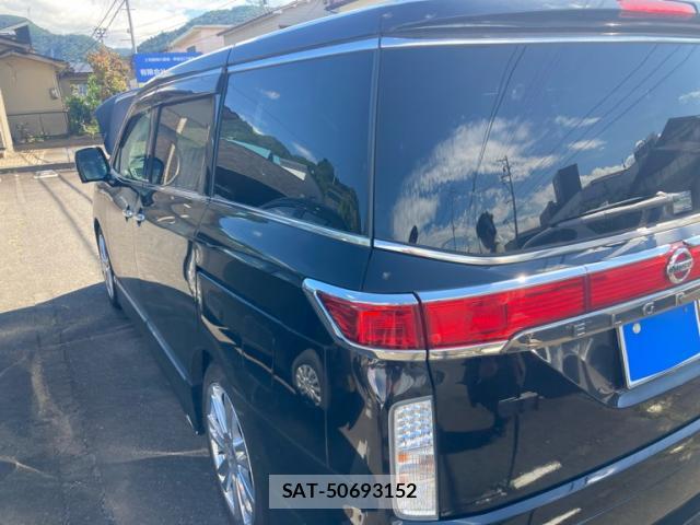 Nissan ELGRAND 2010-08 8873466-7
