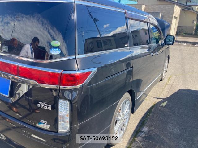 Nissan ELGRAND 2010-08 8873466-8
