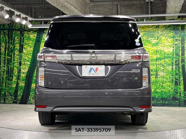 Nissan ELGRAND 2017-09 8873741-15
