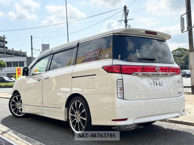 Nissan ELGRAND 2013-04 8874318-1
