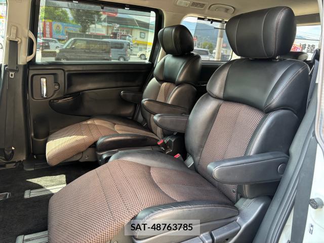 Nissan ELGRAND 2013-04 8874318-6
