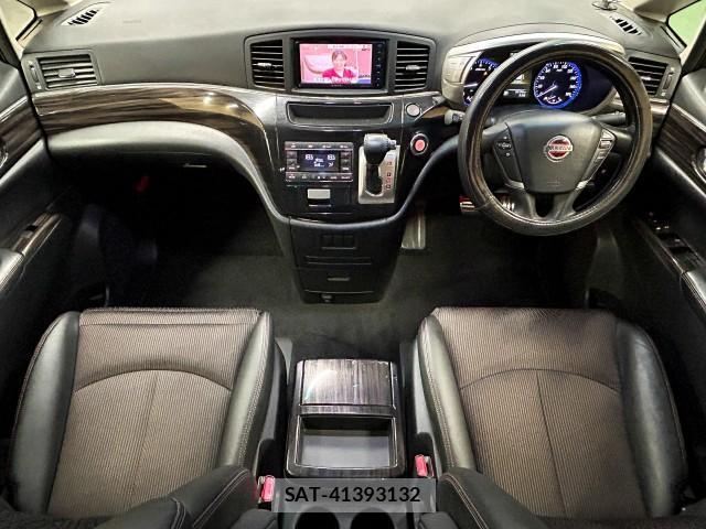 Nissan ELGRAND 2016-12 8874960-10