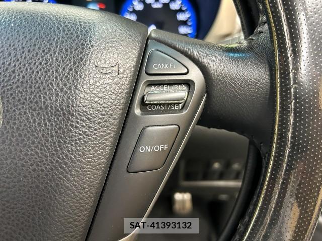 Nissan ELGRAND 2016-12 8874960-14