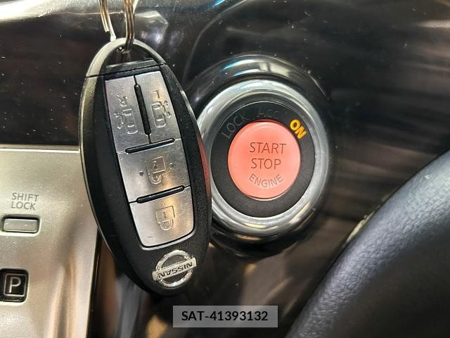Nissan ELGRAND 2016-12 8874960-16