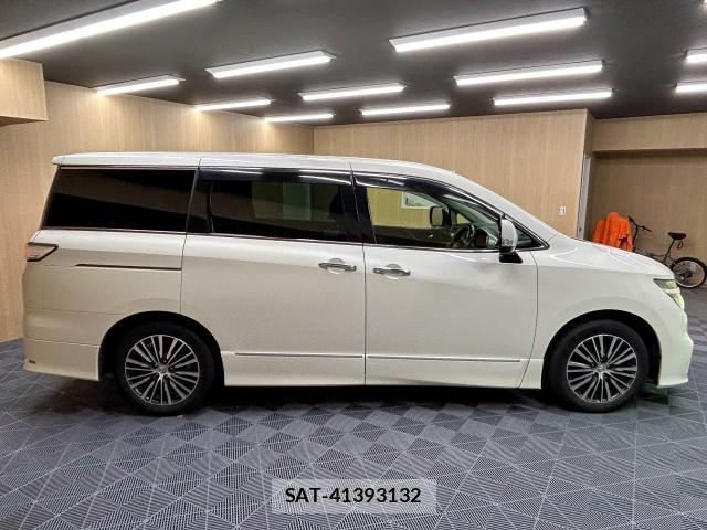 Nissan ELGRAND 2016-12 8874960-2