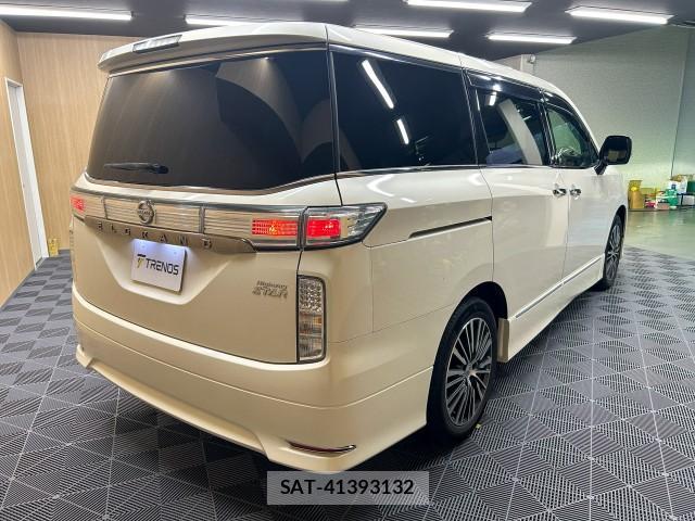 Nissan ELGRAND 2016-12 8874960-5