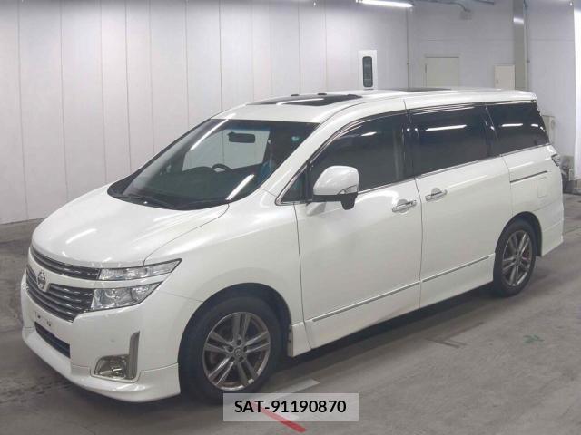 Nissan ELGRAND 2013-10 8875369-3
