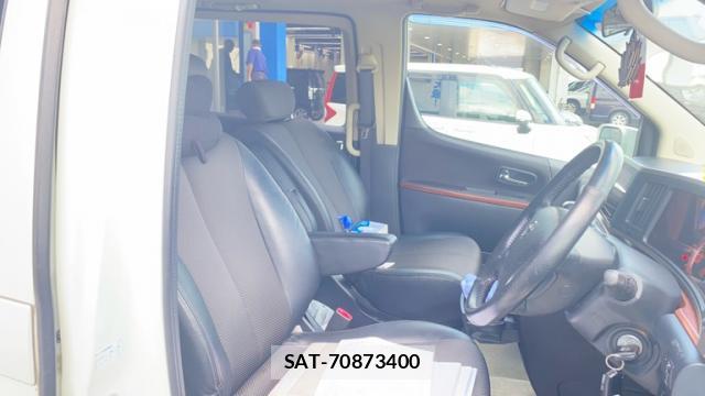 Nissan ELGRAND 2005-03 8875728-8