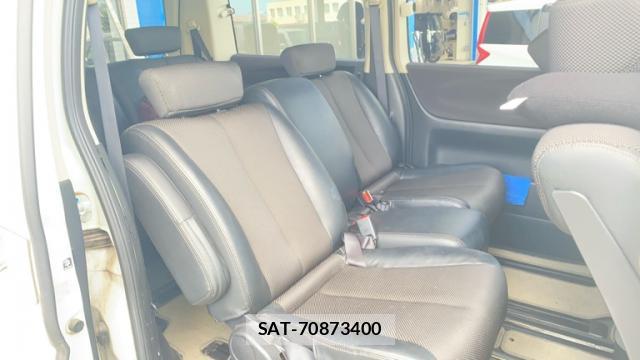 Nissan ELGRAND 2005-03 8875728-9
