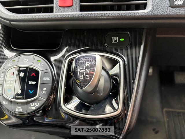 Toyota ESQUIRE 2020-03 8872919-12