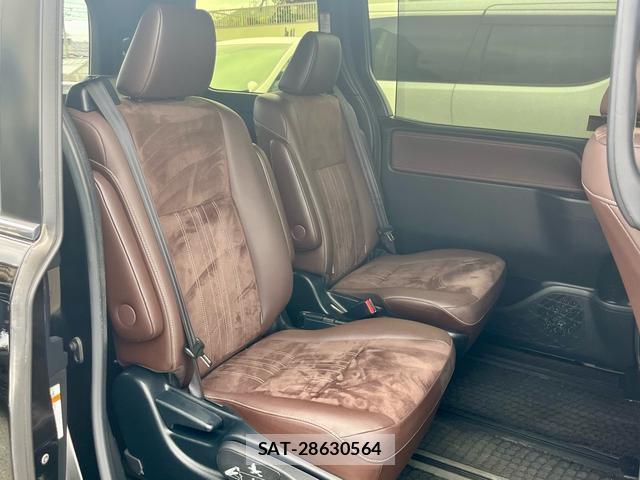 Toyota ESQUIRE 2018-11 8873086-12