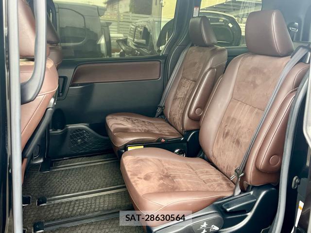 Toyota ESQUIRE 2018-11 8873086-16