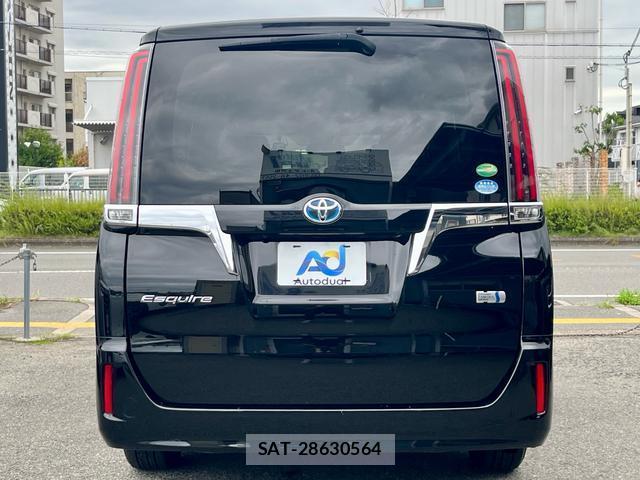 Toyota ESQUIRE 2018-11 8873086-3
