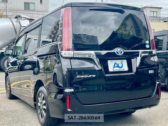 Toyota ESQUIRE 2018-11 8873086-4