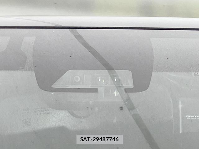 Toyota ESQUIRE 2020-12 8873588-4