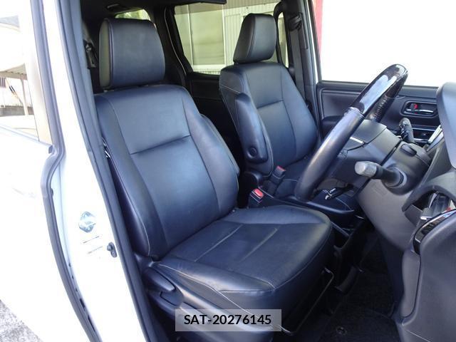 Toyota ESQUIRE 2018-03 8874046-18