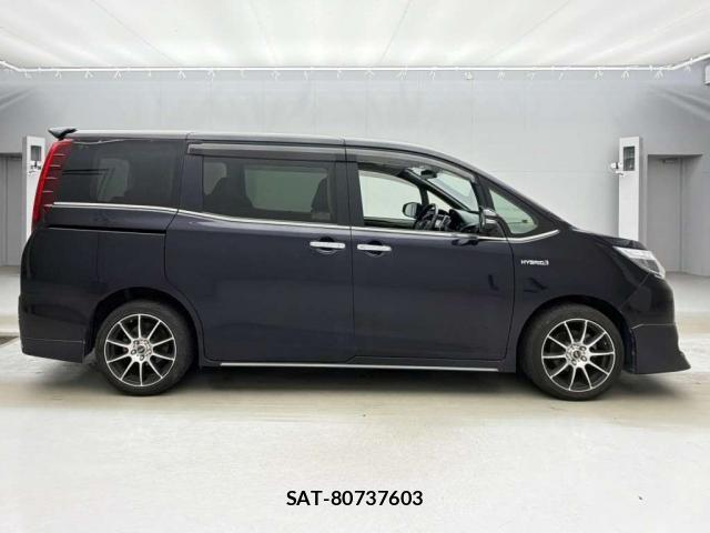 Toyota ESQUIRE 2015-11 8874551-13
