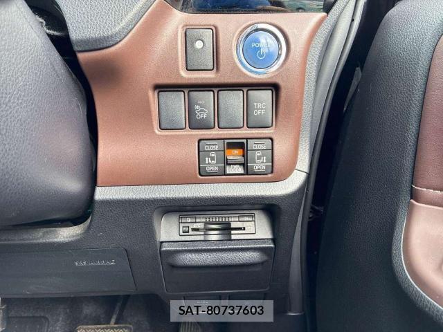 Toyota ESQUIRE 2015-11 8874551-6