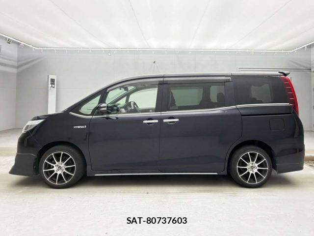 Toyota ESQUIRE 2015-11 8874551-9