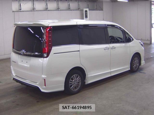 Toyota ESQUIRE 2017-02 8874795-1