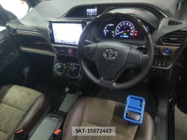 Toyota ESQUIRE 2018-09 8874817-2