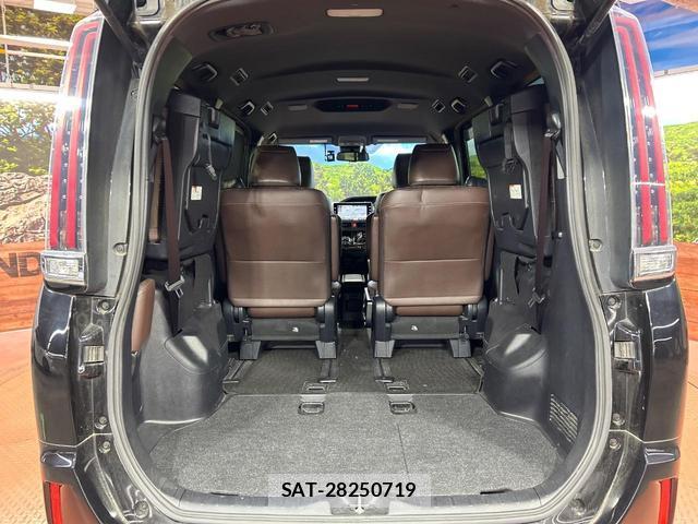 Toyota ESQUIRE 2017-12 8874852-10