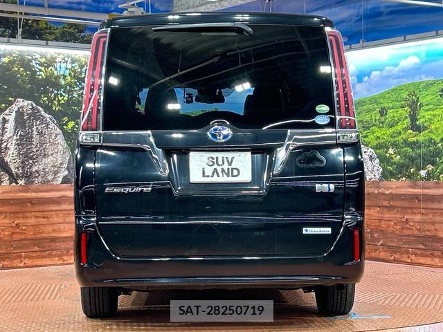 Toyota ESQUIRE 2017-12 8874852-15