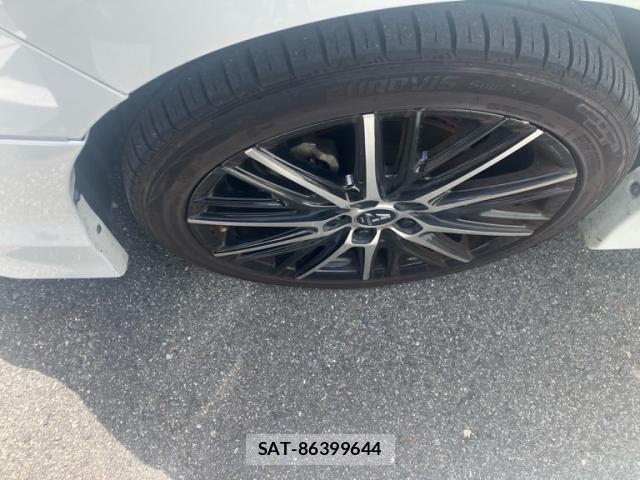 Toyota ESQUIRE 2018-04 8875682-13