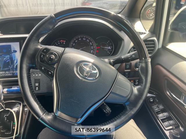 Toyota ESQUIRE 2018-04 8875682-9