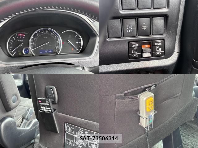 Toyota ESQUIRE 2015-09 8875856-7