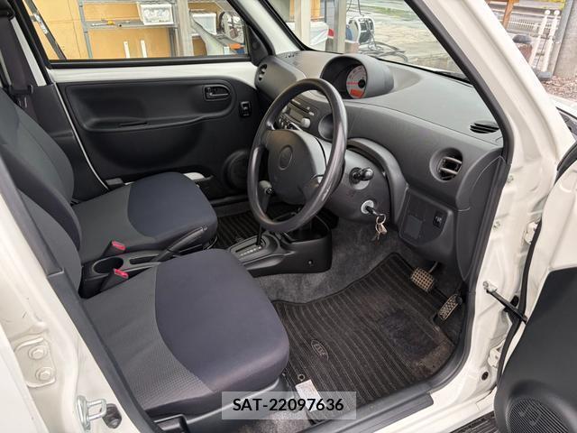 Daihatsu ESSE 2009-08 8872869-3