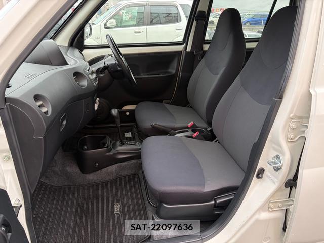 Daihatsu ESSE 2009-08 8872869-5
