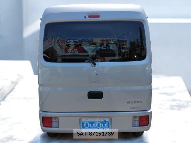 Suzuki EVERY 2026-03 8872693-5