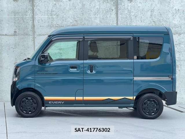 Suzuki EVERY 2025-10 8874353-2