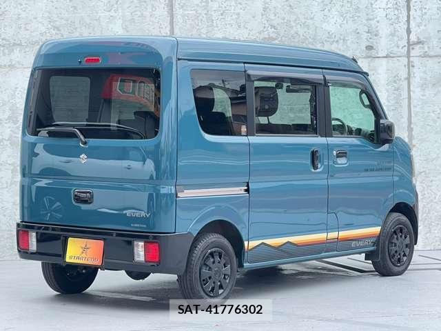 Suzuki EVERY 2025-10 8874353-3