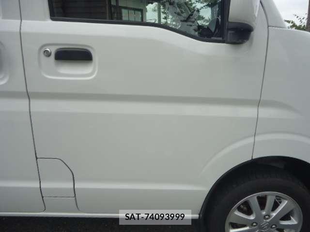 Suzuki EVERY 2018-04 8875819-13