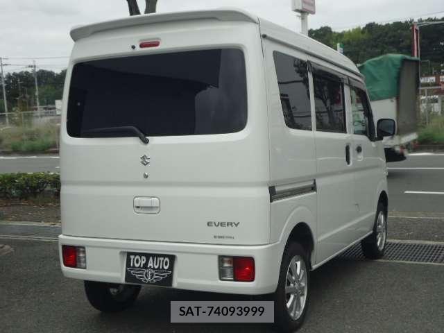 Suzuki EVERY 2018-04 8875819-17