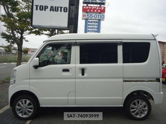 Suzuki EVERY 2018-04 8875819-4