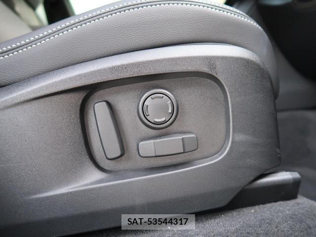Jaguar F-PACE 2023-10 8873088-17