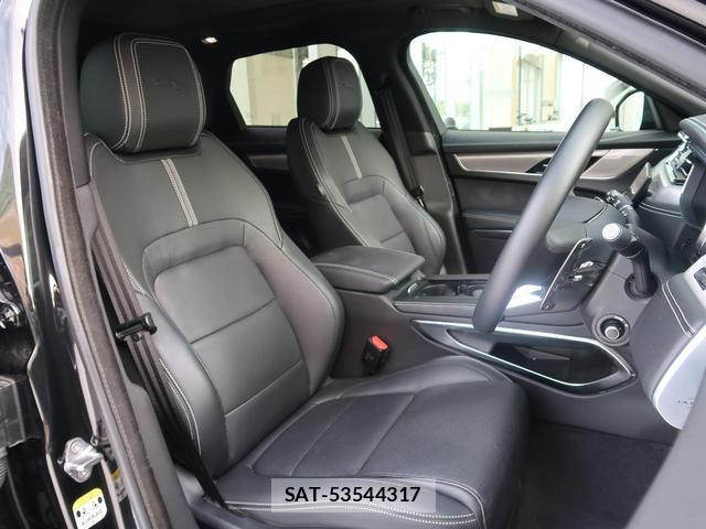 Jaguar F-PACE 2023-10 8873088-19