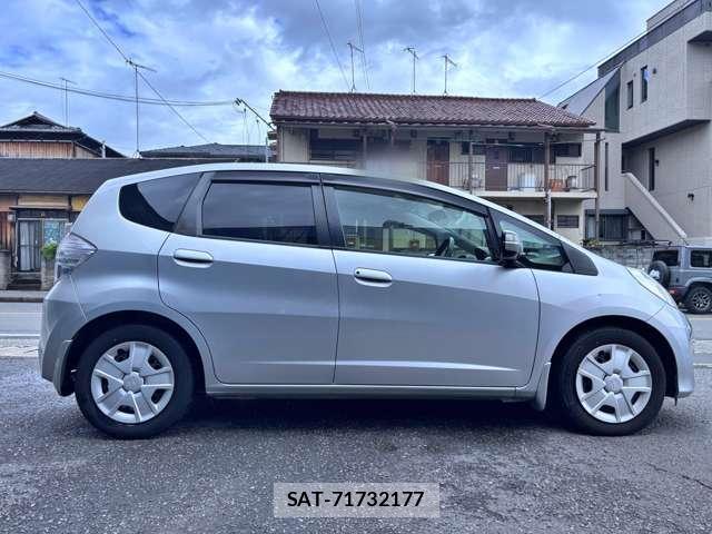 Honda FIT HYBRID 2011-12 8873892-15