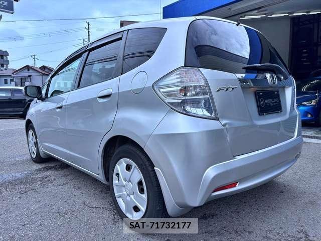 Honda FIT HYBRID 2011-12 8873892-18