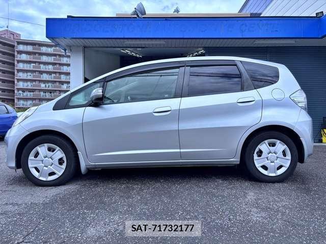 Honda FIT HYBRID 2011-12 8873892-19