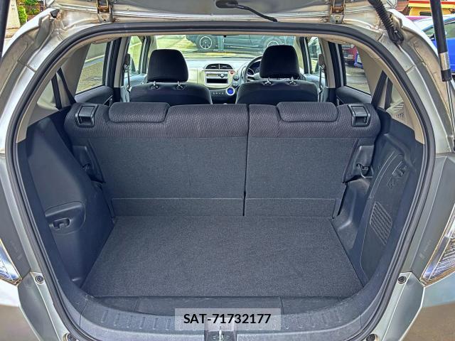 Honda FIT HYBRID 2011-12 8873892-4