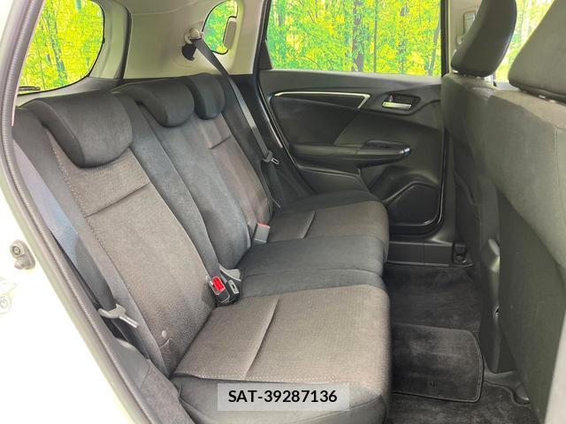 Honda FIT HYBRID 2016-06 8874608-9